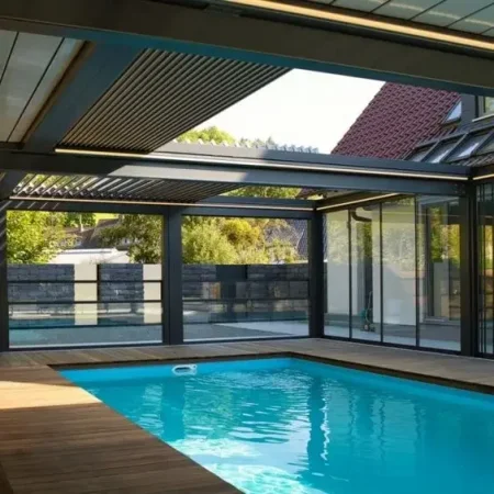 تركيب مظلات مسابح متحركة في المدينة المنورة