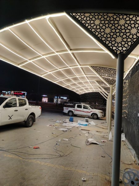 شروط تركيب مظلات مواقف في المدينة