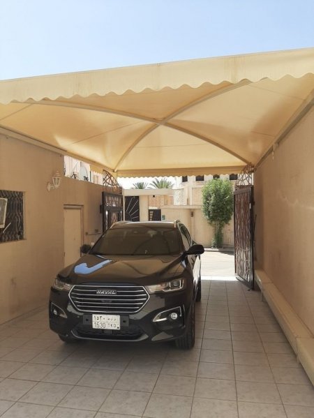 مظلات وسواتر المدينة